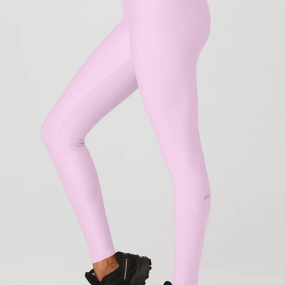 NWT Alo Yoga high waist airlift leggings- Sugarplum pink - Picture 3 of 4